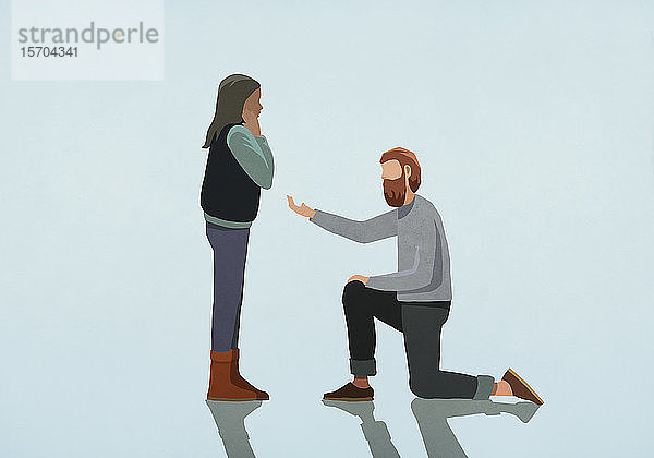 Mann kniend  der einer Frau einen Heiratsantrag macht