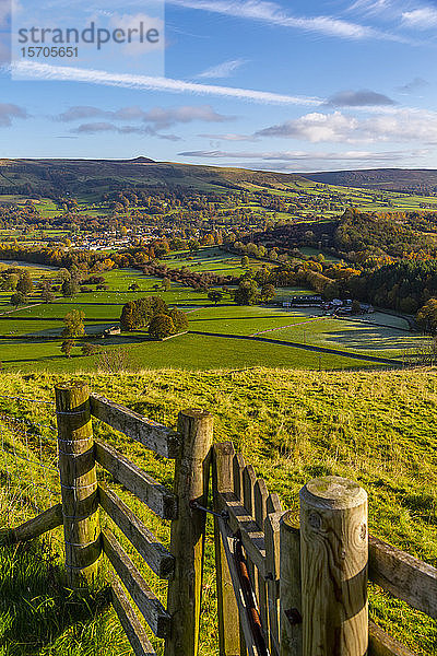 Blick auf Hope im Hope Valley  Derbyshire  Peak District National Park  England  Vereinigtes Königreich  Europa