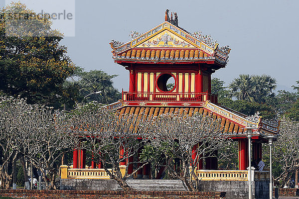 Traditioneller Pavillon  Die Kaiserstadt (Hoang Thanh)  UNESCO-Weltkulturerbe  Hue  Vietnam  Indochina  Südostasien  Asien