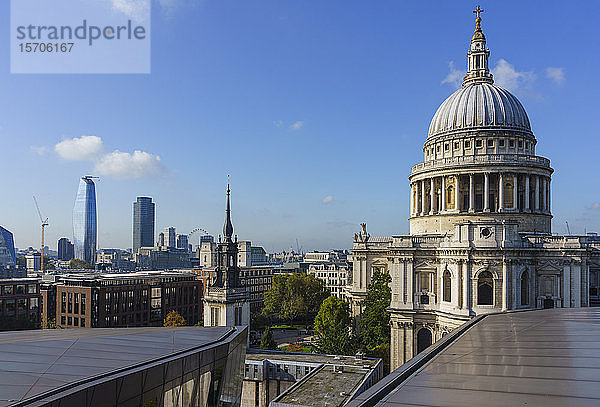 St. Paul's Cathedral und Stadtsilhouette von One New Change  London  England  Vereinigtes Königreich  Europa