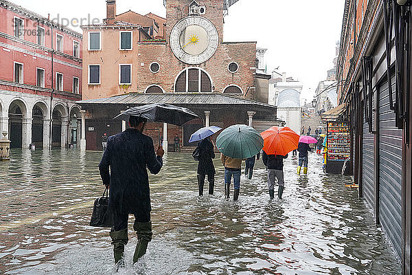 Campo San Giacomo  Rialto  während der Flut in Venedig  November 2019  Venedig  UNESCO-Weltkulturerbe  Venetien  Italien  Europa