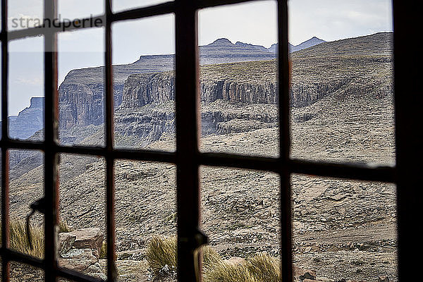 Berge durch das Fenster  Lesotho