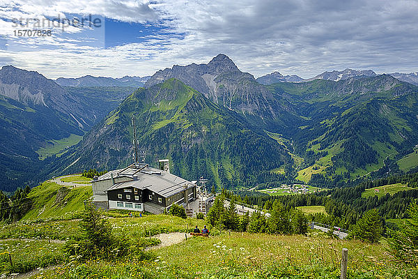 Österreich  Vorarlberg  Mittelberg  Bergstation Gipfelstuba in den malerischen Allgäuer Alpen
