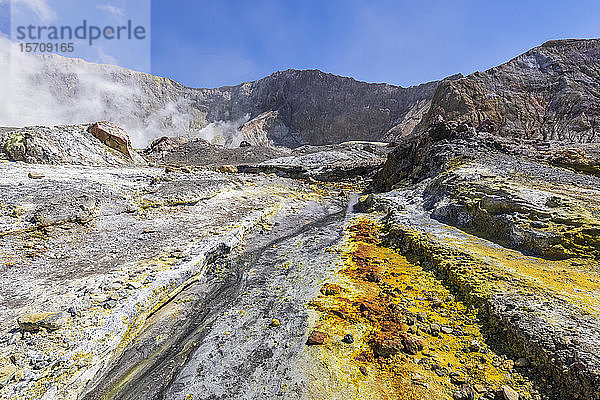 Neuseeland  Nordinsel  Whakatane  Schwefelvorkommen auf White Island (Whakaari)