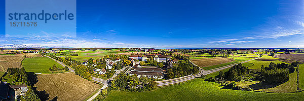 Deutschland  Bayern  Augsburg  Luftpanorama des Klosters Modingen