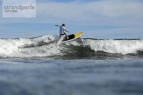 SUP-Surfer  Bali  Indonesien