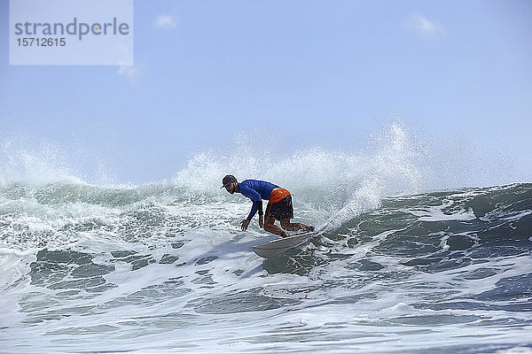 Surfer  Bali  Indonesien