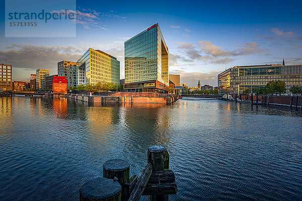 Oberhafenbrücke und Ericusspitze  HafentCity  Hamburg  Deutschland  Europa