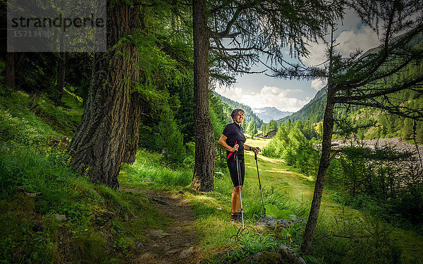 Gurgler Ache  Ötztal  Ötztaler Alpen  Österreich  Europa