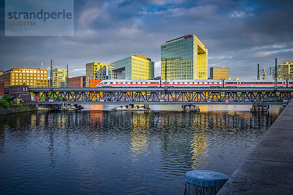 Oberhafenbrücke und Ericusspitze  HafentCity  Hamburg  Deutschland  Europa