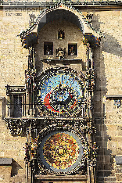 Tschechische Republik  Prag  Prag astronomische Uhr auf dem Altstädter Rathaus