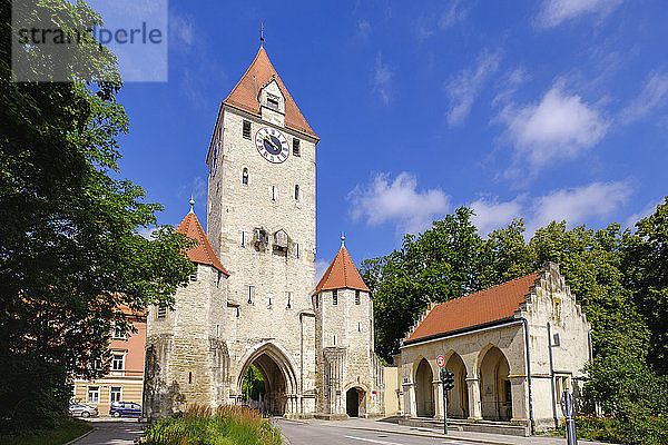 Deutschland  Bayern  Regensburg  Mittelalterliches Stadttor Ostentor