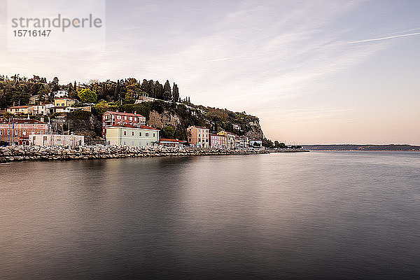 Strandpromenade von Piran  Slowenien