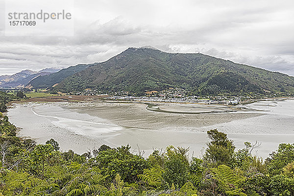 Neuseeland  Region Marlborough  Havelock  Küstendorf am Ufer des Pelorus Sound