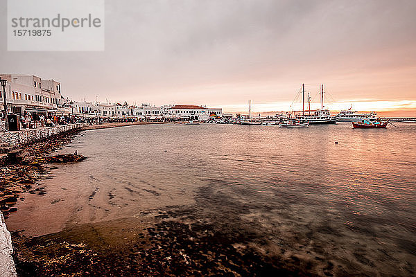 Uferpromenade der Stadt Mykonos  Griechenland