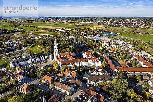 Luftaufnahme  Klosterkirche und Kloster Ursberg  Ursberg  Bayern  Deutschland  Europa