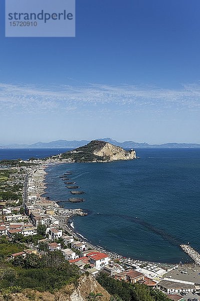 Capo Miseno Promonory mit dem Miseno-See  Golf von Pozzuoli  Neapel  Kampanien  Italien  Europa