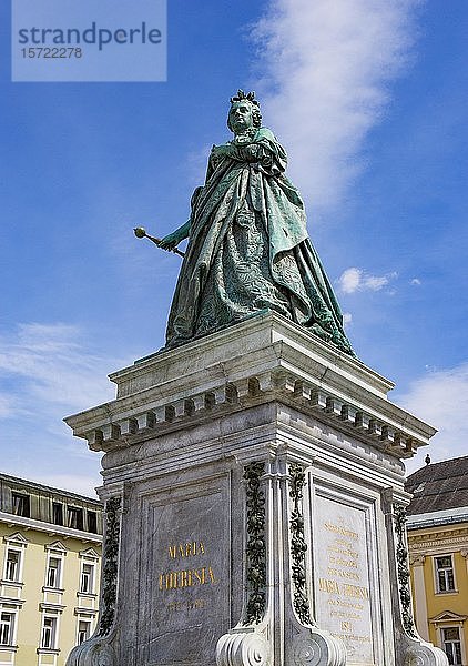 Maria Theresia-Denkmal  Österreichische Kaiserin  Neuer Platz  Klagenfurt  Kärnten  Österreich  Europa