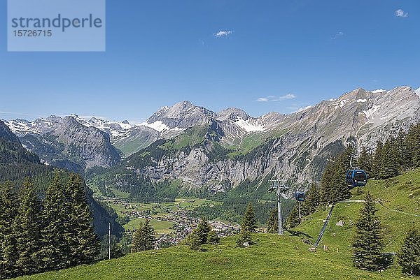 Bergpanorama bei der Bergstation Oeschinen mit Grossem Lohner  Kleinem Lohner und First  Kandersteg  Berner Oberland  Kanton Bern  Schweiz  Europa