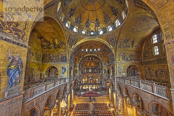 Basilika San Marco  Markuskirche  Innenraum  Venedig  Italien  Europa