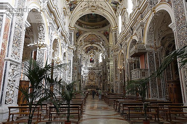 Innenansicht  Kirchenschiff mit Stuck und Fresken  Chiesa del Gesu  Palermo  Sizilien  Italien  Europa