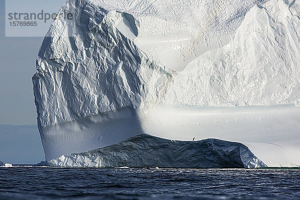 Majestätische Eisbergformation Grönland