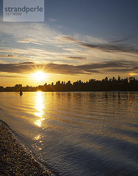 Sonnenuntergang bei Derby Reach; Langley  British Columbia  Kanada