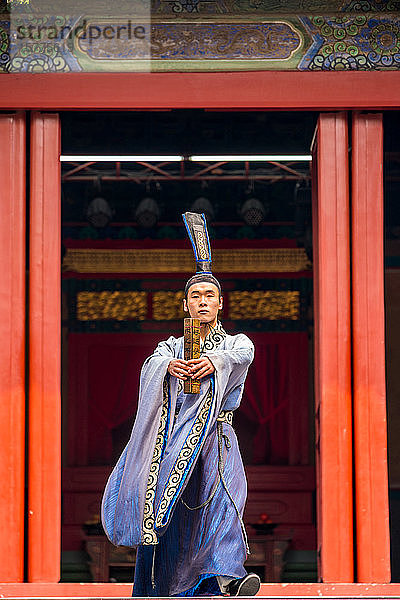 Traditionelle chinesische Theateraufführung im Tempel  Peking  China