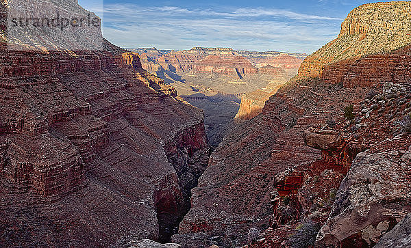 Hermit Creek Canyon vom Dripping Springs Trail aus gesehen im Grand Canyon  Grand Canyon National Park  UNESCO-Weltkulturerbe  Arizona  Vereinigte Staaten von Amerika  Nordamerika