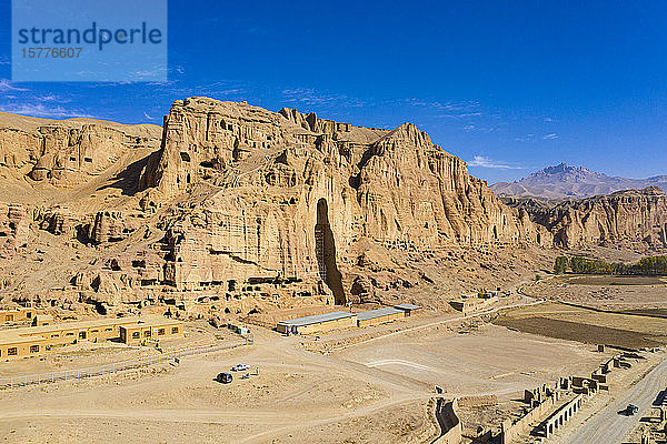 Drohnenaufnahme der Stätte der großen Buddhas in Bamyan (Bamiyan)  aufgenommen im Jahr 2019  nach der Zerstörung  Afghanistan  Asien