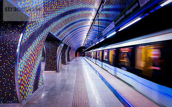 Metrostation Szent Gellert Ter  Budapest  Ungarn  Europa