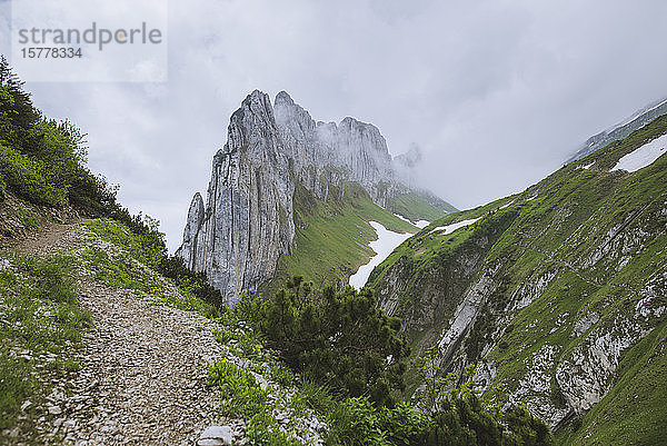 Klippe im Kreuzgebirge in Appenzell  Schweiz