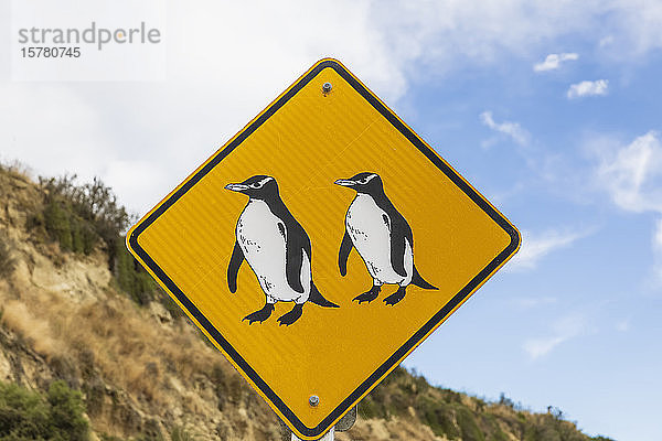 Ozeanien  Neuseeland  Südinsel  Southland  Otago  Oamaru  Pinguin-Zeichen
