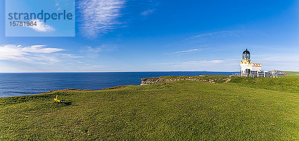 Schottland  Orkney-Inseln  Festland  Brough of Birsay-Leuchtturm