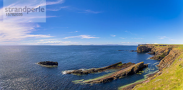 Schottland  Orkney-Inseln  South Ronaldsay  Blick von Burwick auf Scapa Flow