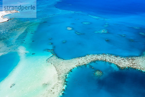 Malediven  Luftaufnahme des Korallenriffs im Süd Male Atoll