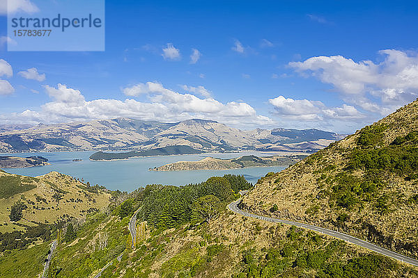 Neuseeland  Governors Bay  Landschaftsansicht der Dyers Pass Road und des Thomson Scenic Reserve