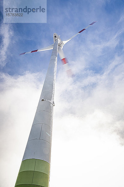 Windkraftanlage in Hornisgrinde  Schwarzwald  Deutschland