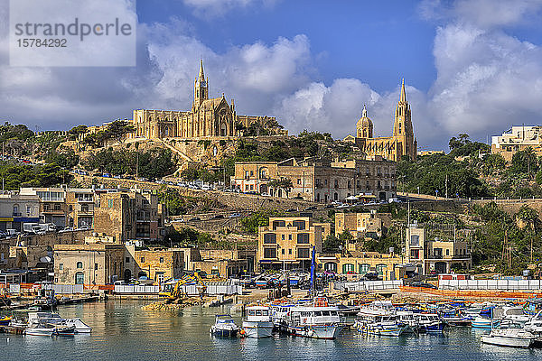 Malta  Insel Gozo  Stadt und Hafen von Mgarr