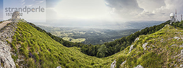 Blick vom Vojak-Berg auf den Ucka-Naturpark  Istrien  Kroatien