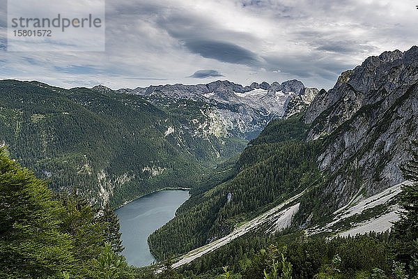 Vorderer Gosausee und Dachsteinmassiv  Dachstein  Salzkammergut  Oberösterreich  Österreich  Europa