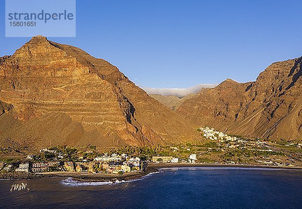 La Playa und La Calera  Berg Riscos de La Merica  Valle Gran Rey  Luftaufnahme  La Gomera  Kanarische Inseln  Spanien  Europa