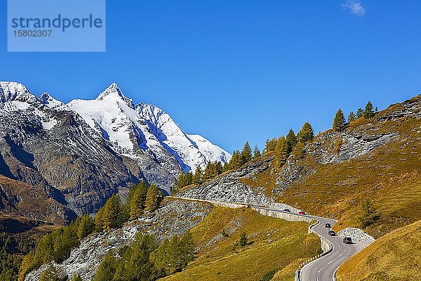 Berglandschaft  Großglockner Hochalpenstraße  Großglockner mit Schnee  Nationalpark Hohe Tauern  Kärnten  Österreich  Europa