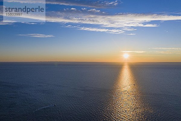 Sonnenaufgang am Cap Formentor  in der Nähe von Pollença  Mallorca  Balearische Inseln  Spanien  Europa