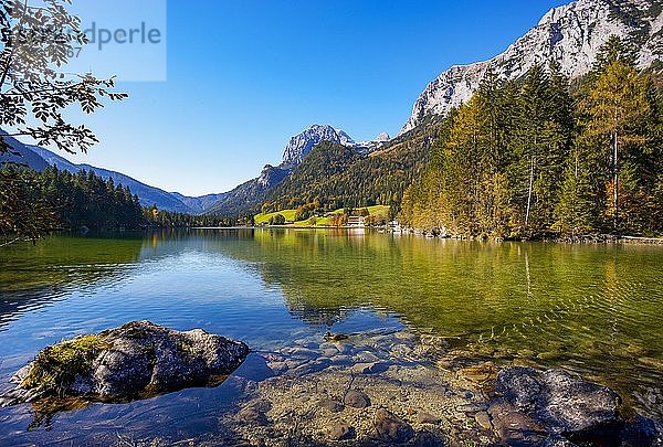 Hintersee mit Reiteralm  Ramsau  Berchtesgadner Land  Oberbayern  Bayern  Deutschland  Europa