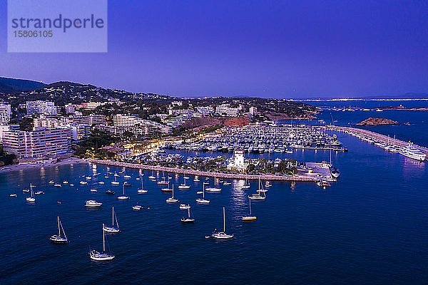 Luftaufnahme  Luxus-Yachthafen Puerto Portals  Portals Nous  Region Palma de Mallorca  Mallorca  Balearen  Spanien  Europa