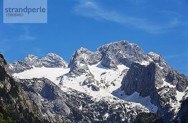 Dachsteinmassiv  Blick vom Gosausee auf den Dachstein  Salzkammergut  Oberösterreich  Österreich  Europa