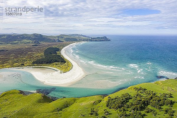 Blick auf Victory Beach und Wickliffe Bay  Otago Peninsula  Dunedin  Otago  Südinsel  Neuseeland  Ozeanien