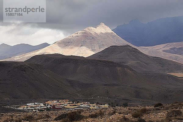 Blick auf die Berge bei La Pared  La Pared  Fuerteventura  Kanarische Inseln  Spanien  Europa