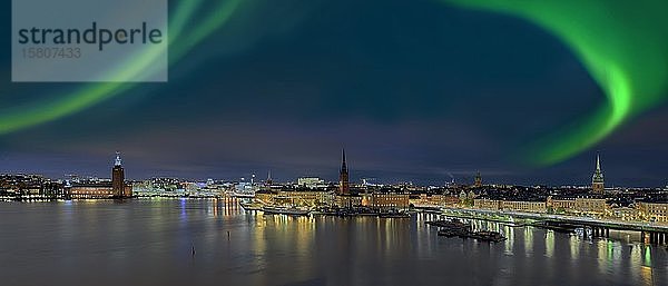Nordlicht  Panorama über Stockholm  Schweden  Europa